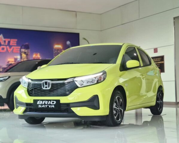 Honda Brio E CVT