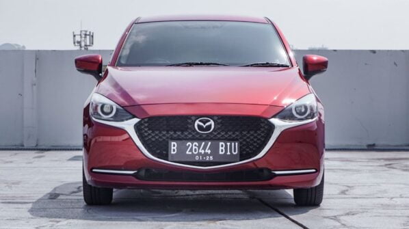 mazda 2 sedan